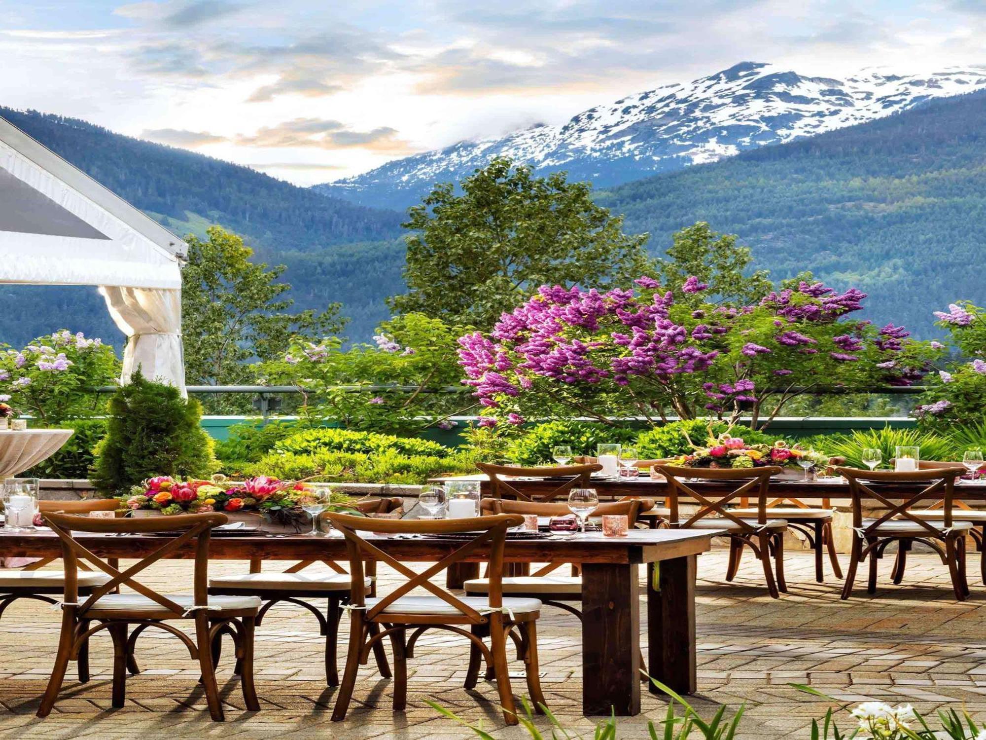 Fairmont Chateau Whistler Exterior foto